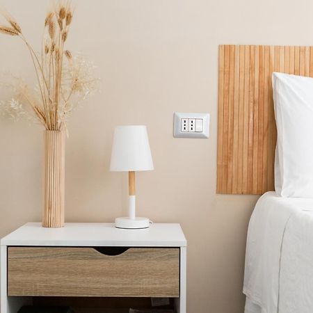Independent House 51 Apartment Наполи Екстериор снимка