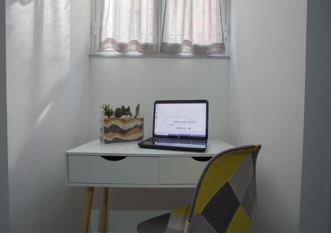 Independent House 51 Apartment Наполи Екстериор снимка